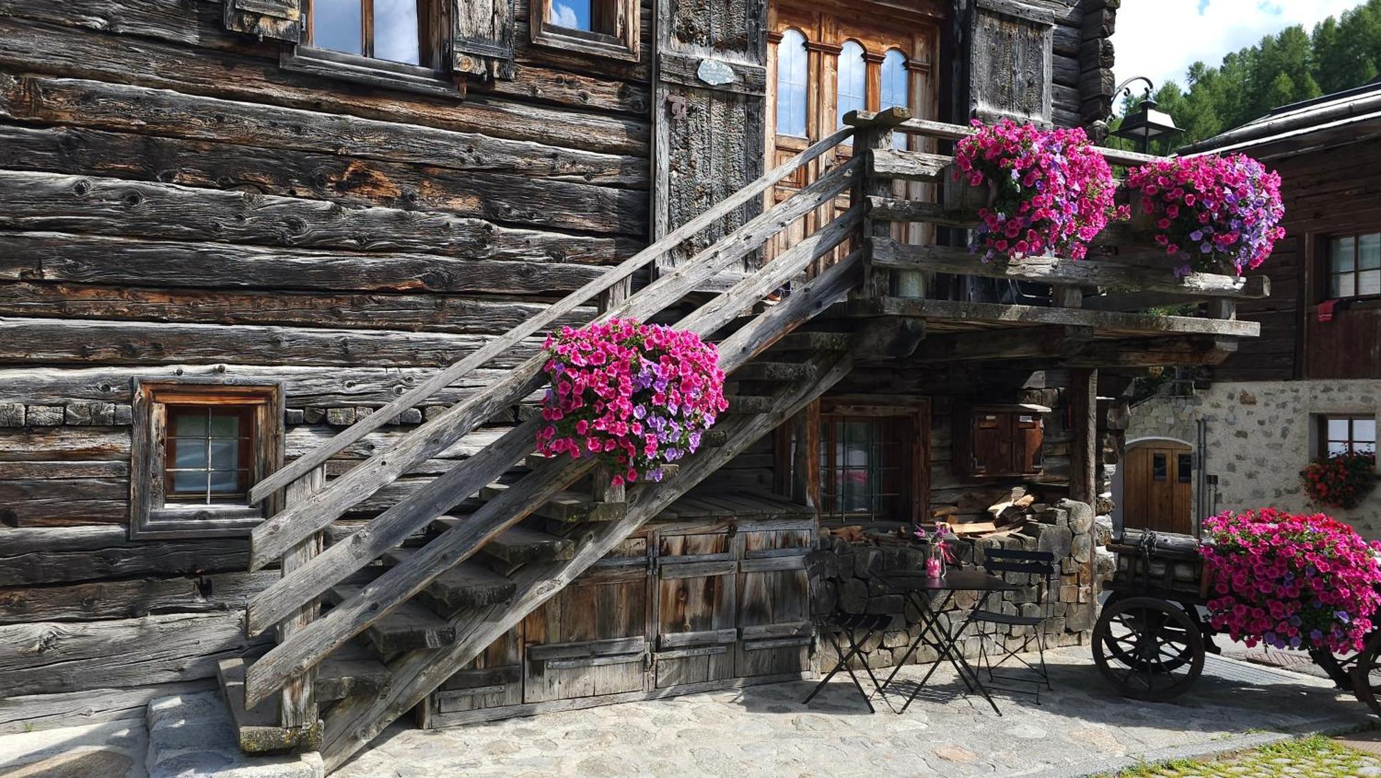 Chalet Canton Livigno Eksteriør billede